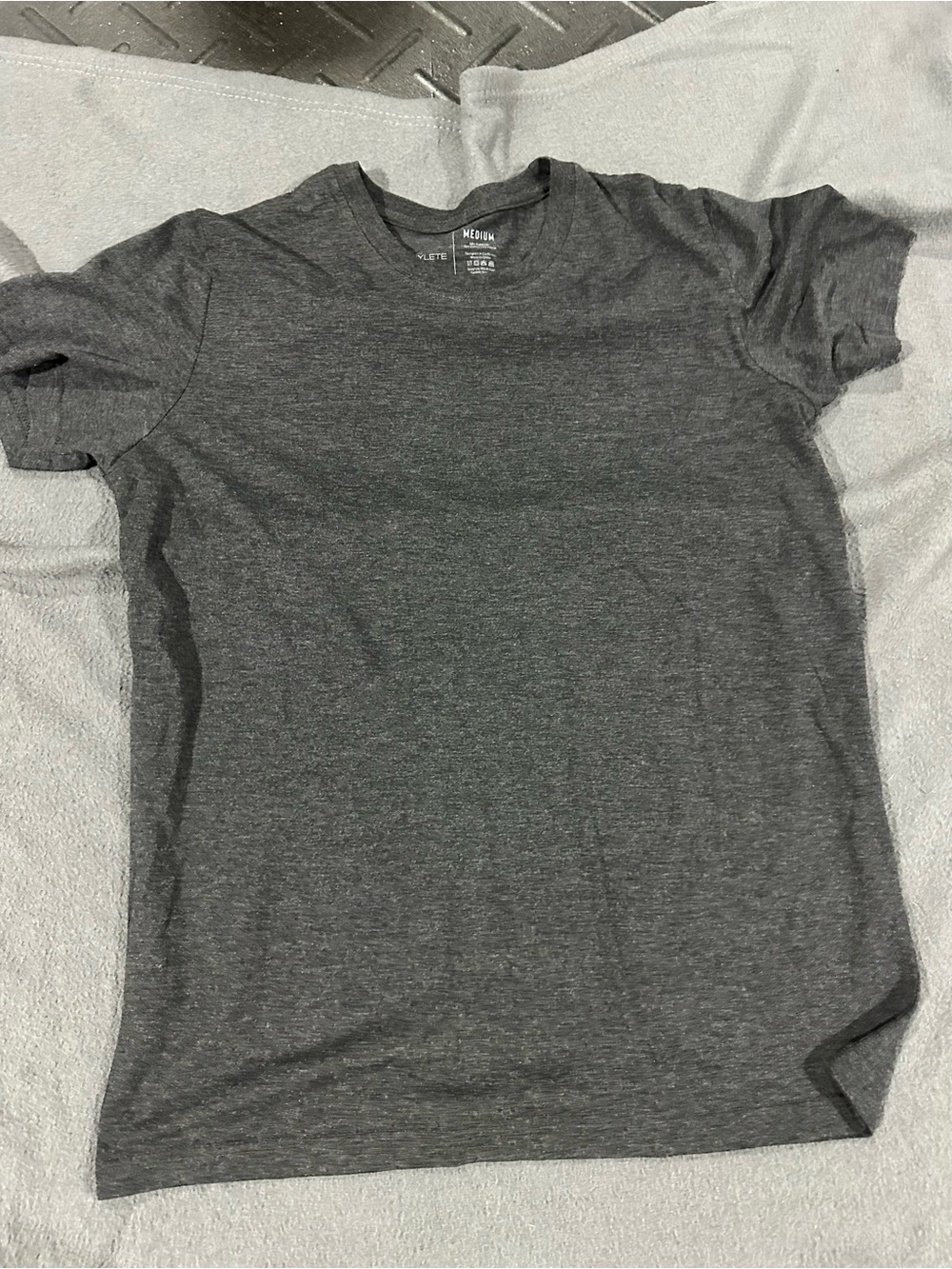 Hylete Men's Charcoal Heather Short Sleeve Crewneck Tee